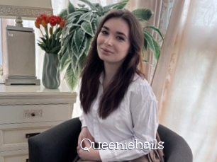 Queeniehails